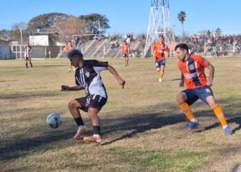 Regatas sacó la primera luz