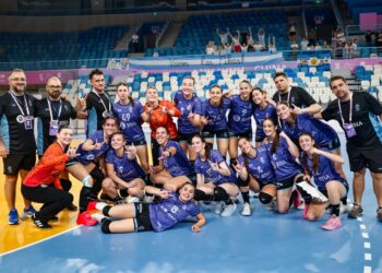 Con Milagros Schnaider en cancha, la selección juvenil de handball derrotó a Kazajistán