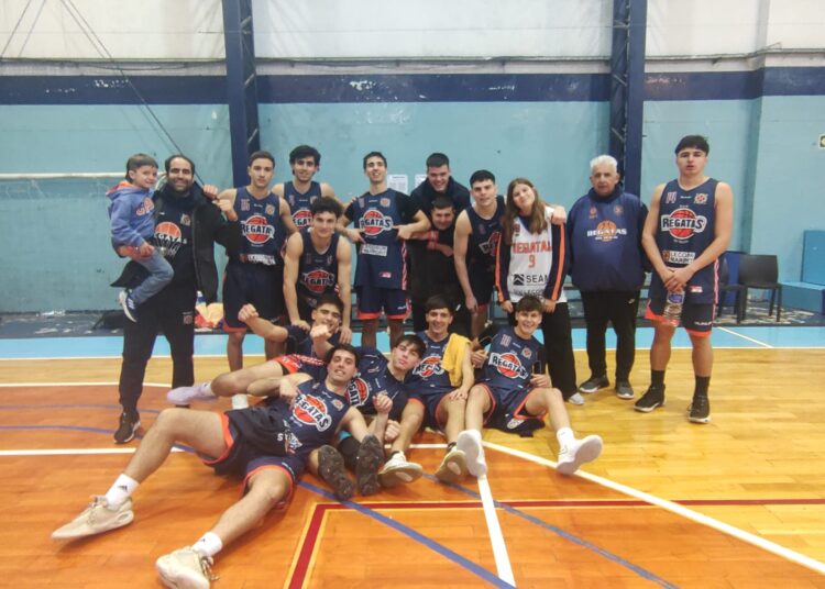 Regatas arranco el cuadrangular de la Liga Federal U21 ganandole a River