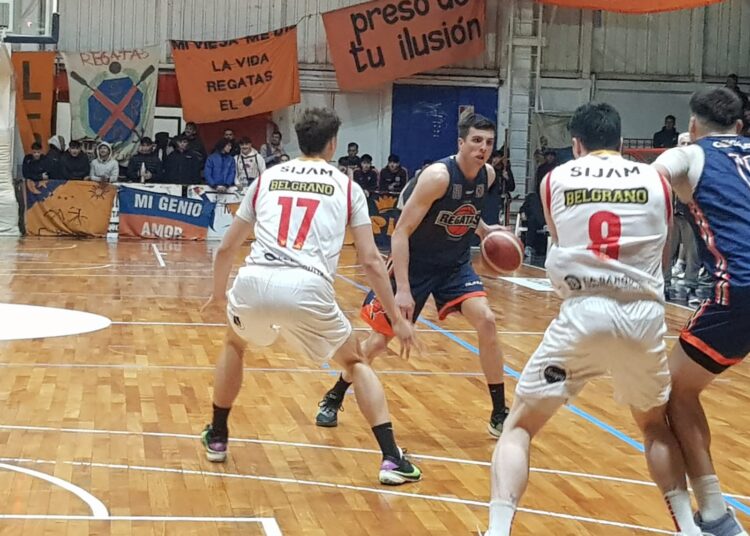 Regatas fue contundente ante Belgrano