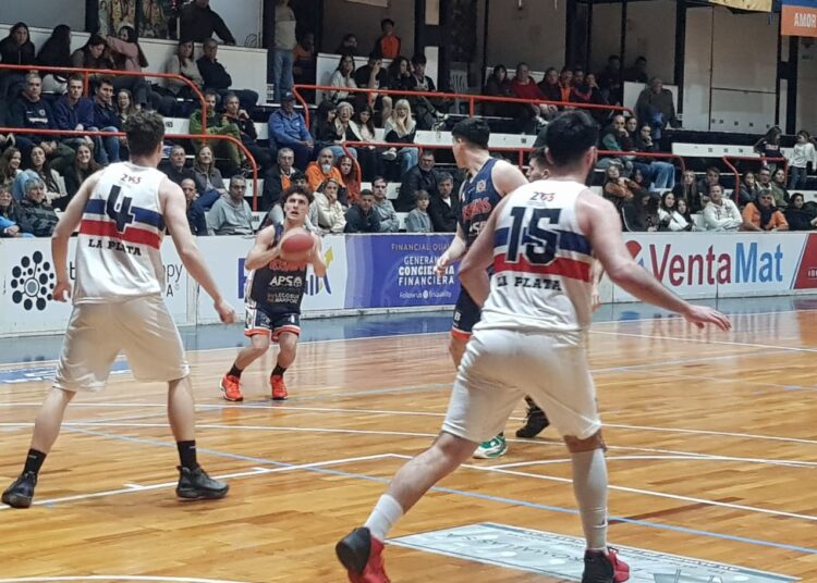 Regatas vencio a Platense en su debut como local y sigue invicto en el Pre Federal