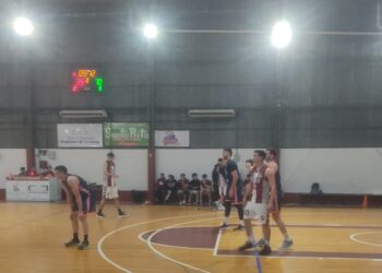 El lider Regatas A gano en Villa Constitucion y sigue con su invicto