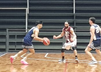 Somisa aplasto a Sacachispa y mantiene su invicto en el Clausura