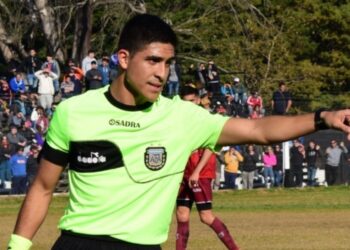 CASTRO sera el arbitro de Regatas y Parana en el debut del Regional