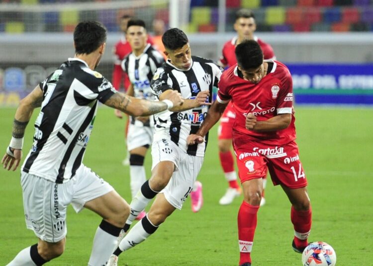COPA ARGENTINA: HURACÁN Y CENTRAL CÓRDOBA JUEGAN LA SEMIFINAL EN EL ESTADIO SAN NICOLÁS