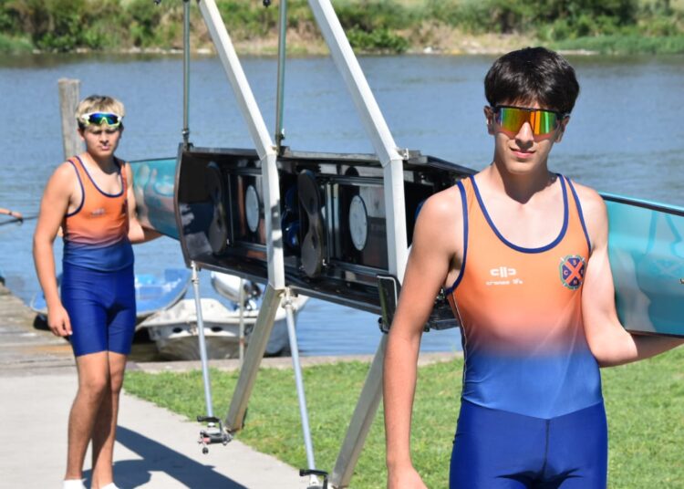 Buenas actuaciones de los remeros del club Regatas en la pista de Tigre