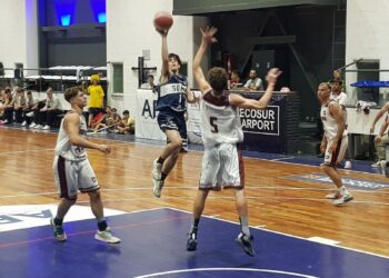 Somisa le gano a Defensores de Villa Ramallo y es el unico puntero