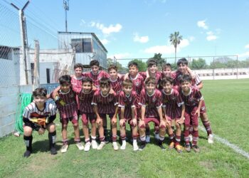 Inferiores: Regatas Azul lidera en Quinta, Sexta y Novena division