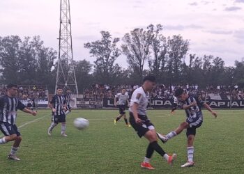 En el final, La Emilia se lo ganó a Somisa