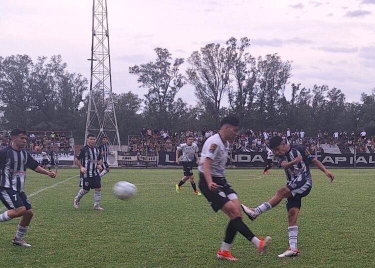 En el final, La Emilia se lo ganó a Somisa