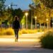 ¿Por qué una breve caminata después de cenar mejora la salud? Esto dice la ciencia