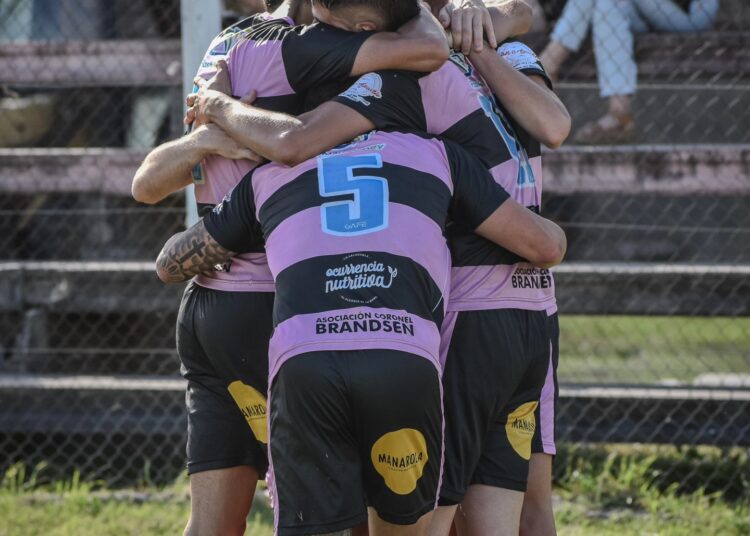 Coronel Brandsen vencio a Regatas en el partido de ida de los cuartos del Regional