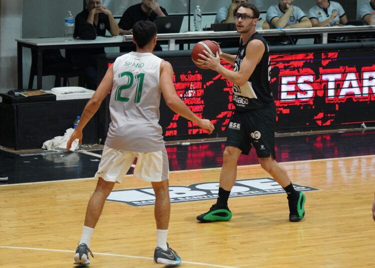 Defelippo y Olimpico conservan su invicto de local