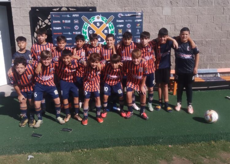 Regatas Azul en inferiores y se consagro campeón en Sexta y Novena