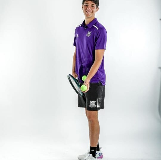 El nicoleño Franco Quijano gano su primer partido universitario en Weber State