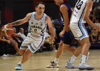 El Nicoleño Fernandez y Peñarol se recuperaron y dieron vuelta un partidazo