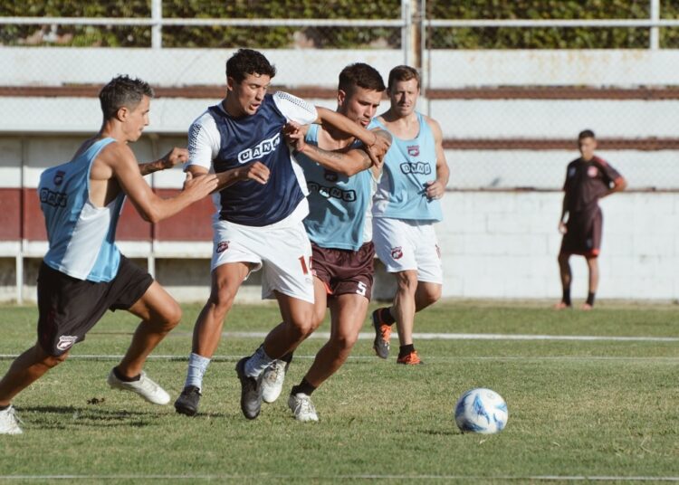 Defensores sumó su primer amistoso ante la Reserva de Rosario Central