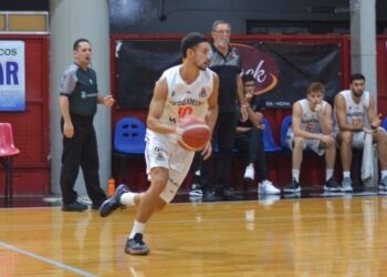 Pergamino Basquet cayo ante Deportivo Viedma que es único puntero