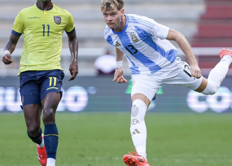 El nicoleño Valente Pierani, titular en el empate de Argentina ante Ecuador