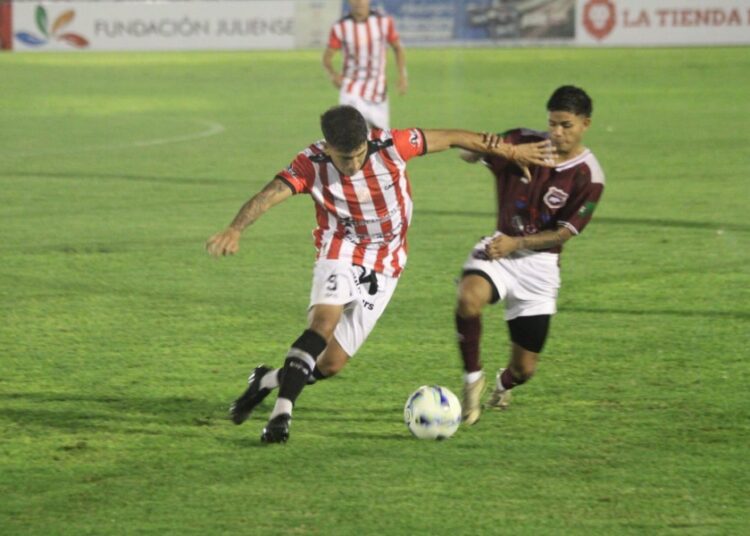 La prensa Rafaelina sobre la igualdad de de 9 de Julio y Defensores