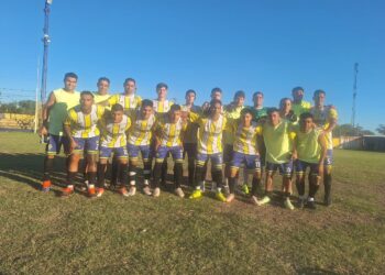 Somisa alcanzó la punta con una victoria clave ante 12 de Octubre