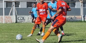 Regatas goleó a Social y es escolta de Belgrano