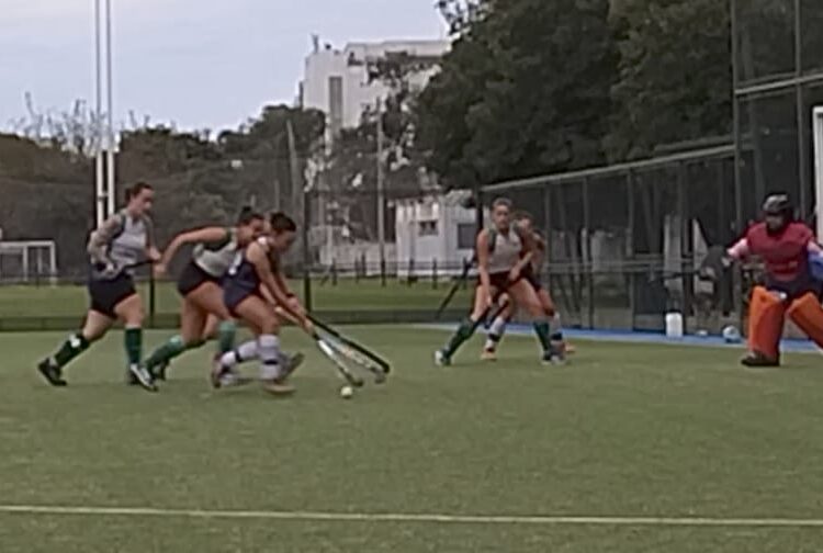 Hockey Regatas y Somisa ganaron en el debut en Rosario
