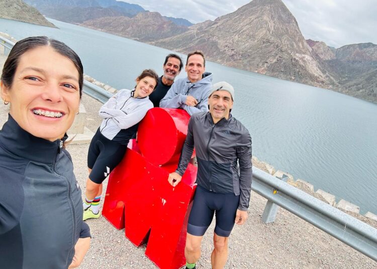 Buena actuación de los nicoleños Cecilia Centeno y Pablo Brunelli en el Triatlón de San Juan