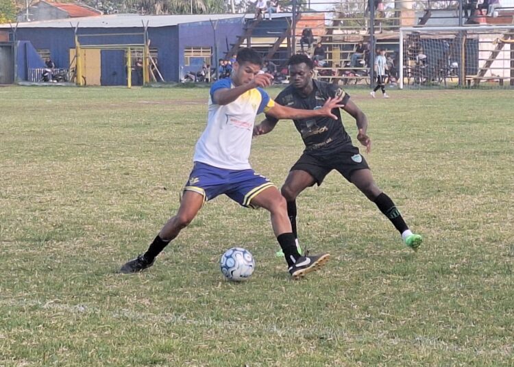 12 de Octubre despertó a tiempo y se acomodó en la tabla