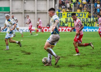 Central avanza con lo justo: Giaccone le dio el pase ante Los Andes