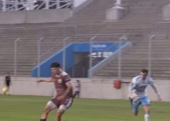 Defensores no pudo aprovechar el hombre de más y empató con Gimnasia