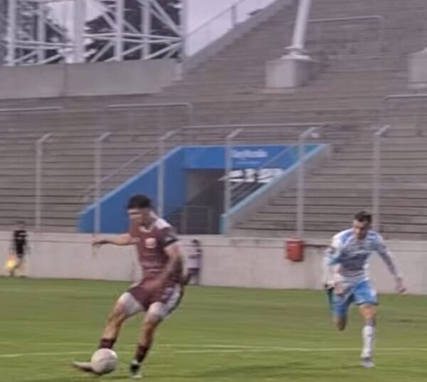 Defensores no pudo aprovechar el hombre de más y empató con Gimnasia