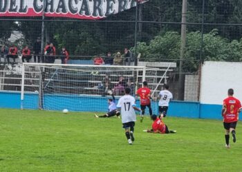 Paraná le ganó a General Rojo y es nuevo escolta del Apertura