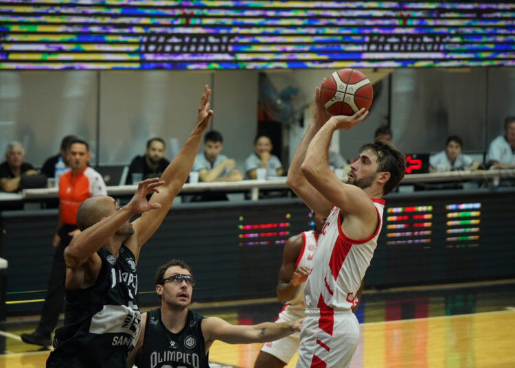 Olímpico y Defelippo se quedaron con un triunfazo ante Instituto