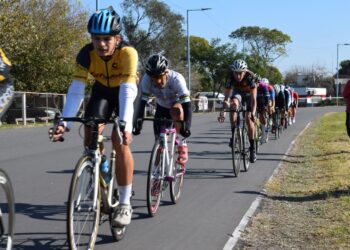 Orgullo local en el regreso del ciclismo a San Nicolás