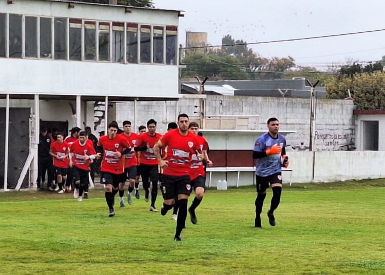 Defensores y General Rojo no se sacaron ventaja y todo se define en el “Héctor Ramos”