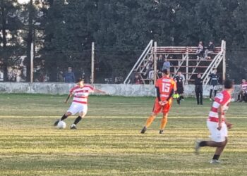 Regatas aseguró el primer puesto del Apertura