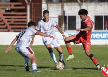 Con uno menos, Defensores rescató un valioso empate en Chivilcoy y el resumen de la fecha 12 de la Zona 3 del Torneo Federal A