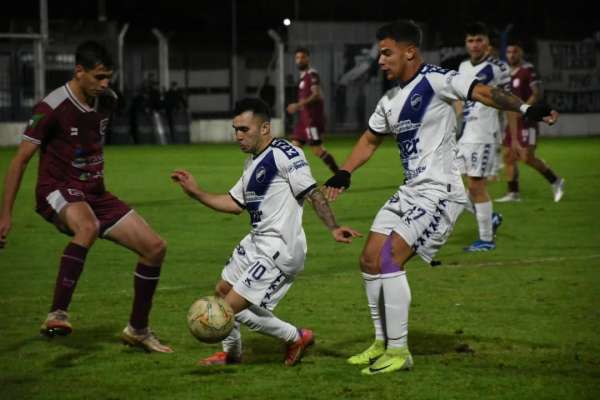 Federal A, el resumen de la catorce Sportivo Belgrano no pasó del empate y Douglas Haig es el nuevo líder