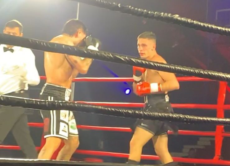 Intensa pelea de boxeo en el Estadio GOES de Montevideo termina en controversial empate para el nicoleño Wenceslao «El Águila» Gutierrez.