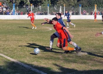 Regatas es el primer finalista del Apertura del fútbol nicoleño