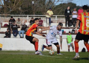 Dura derrota de Defensores en casa que lo complica con el descenso