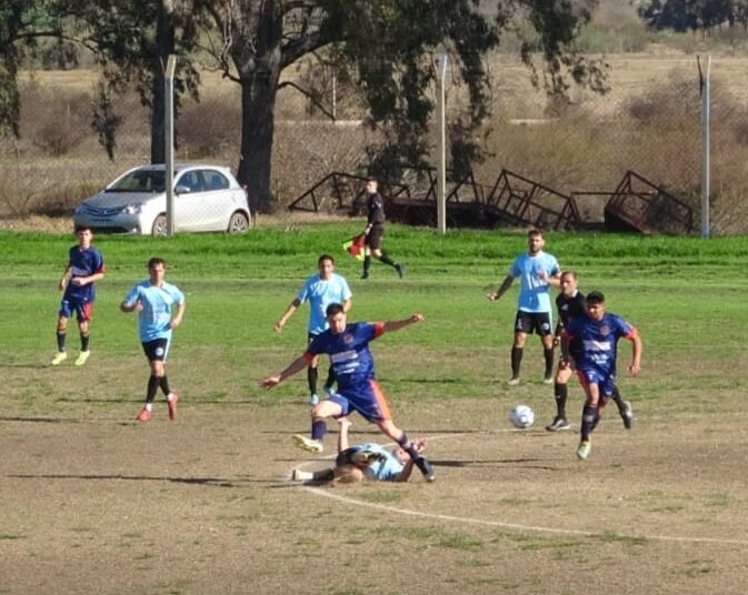 Social y Regatas repartieron puntos en el Polideportivo