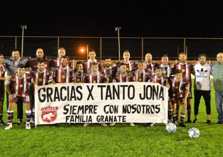 Defensores igualó con Villa Belgrano en la final de ida del Regional Senior +40