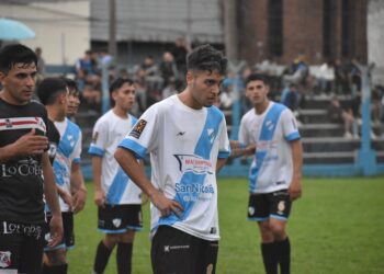 Paraná goleó a Matienzo y escala posiciones en el Clausura