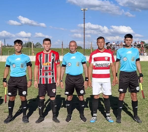 General Rojo goleó a Fútbol San Nicolás y sigue en alza en el Clausura