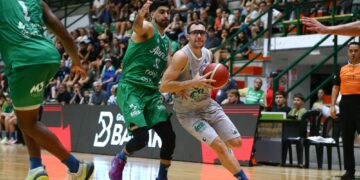 Ferro ganó el clásico con un doble agónico y buena tarea de Defelippo