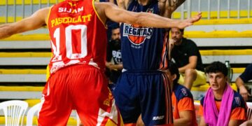 Regatas y Belgrano, a todo o nada en “La Ribera”