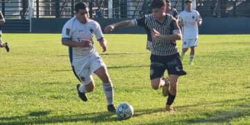 La Emilia y Somisa no se sacaron ventajas en el duelo de arriba