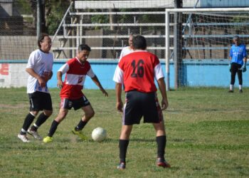 El Torneo Senior +50 también tiene finalistas: Campo Salles y 12 de Octubre